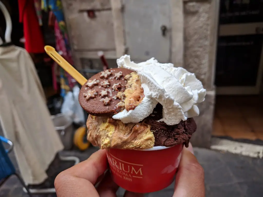 best food in Rome - gelato